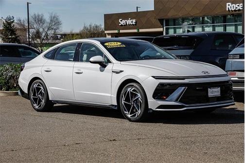 2024 Hyundai SONATA SEL