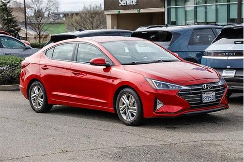2020 Hyundai ELANTRA SEL