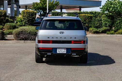 Shimmering Silver 2025 Hyundai SANTA FE HEV Calligraphy