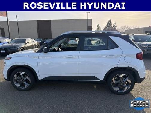 2022 Hyundai VENUE Limited