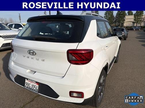 2022 Hyundai VENUE Limited