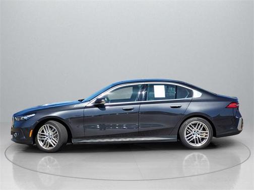 2024 BMW 530 i xDrive