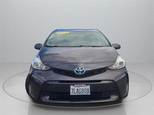 2015 Toyota Prius v Five