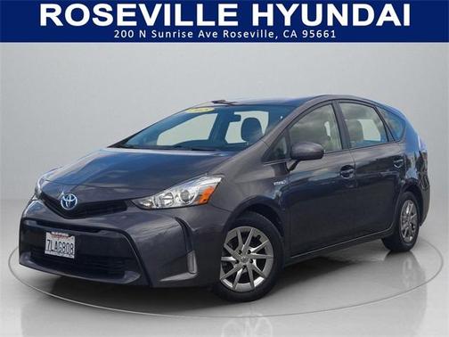 2015 Toyota Prius v Five