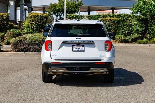 Oxford White 2021 Ford Explorer XLT