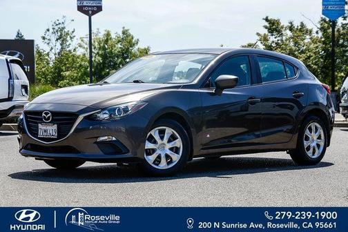 Titanium Flash Mica 2016 Mazda Mazda3 i Sport