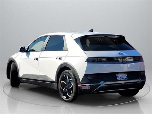 2024 Hyundai IONIQ 5 SEL