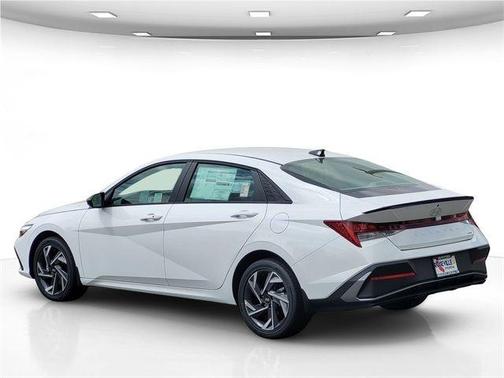 2025 Hyundai ELANTRA HEV SEL Sport