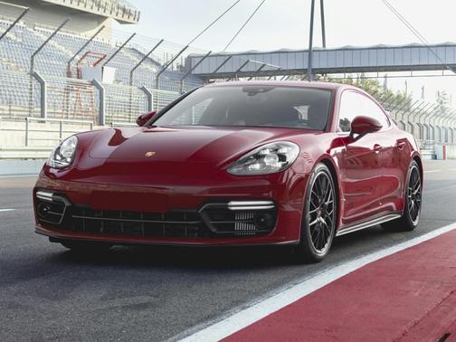 2020 Porsche Panamera