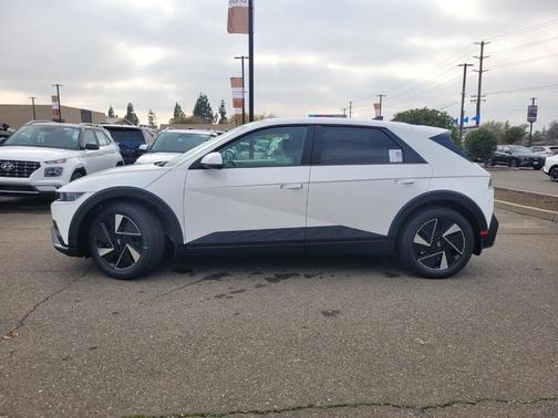 2026 Hyundai IONIQ 5 SE