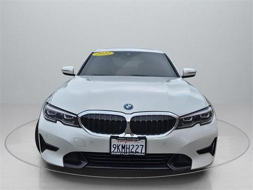 2022 BMW 330e 330e
