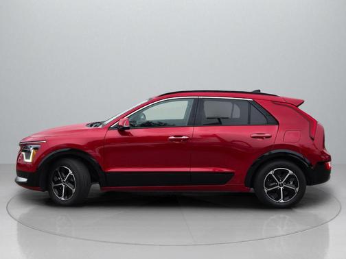 2024 Kia Niro SX
