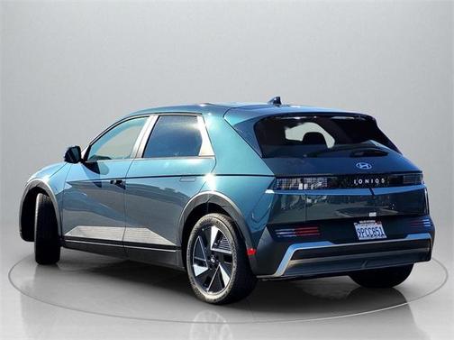 2025 Hyundai IONIQ 5 SE