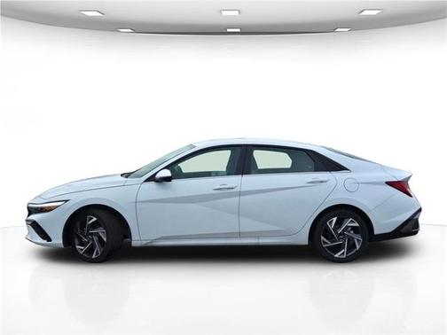 2025 Hyundai ELANTRA HEV Limited
