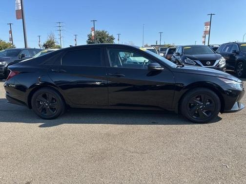 2023 Hyundai ELANTRA HEV Blue