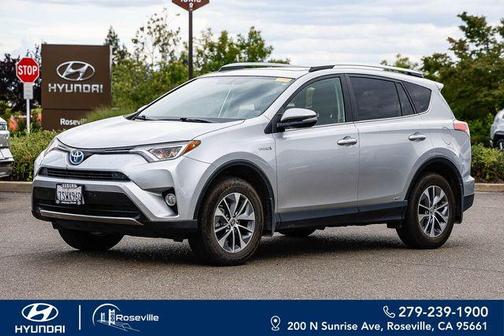 Classic Silver Metallic 2016 Toyota RAV4 Hybrid XLE