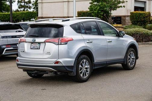 Classic Silver Metallic 2016 Toyota RAV4 Hybrid XLE