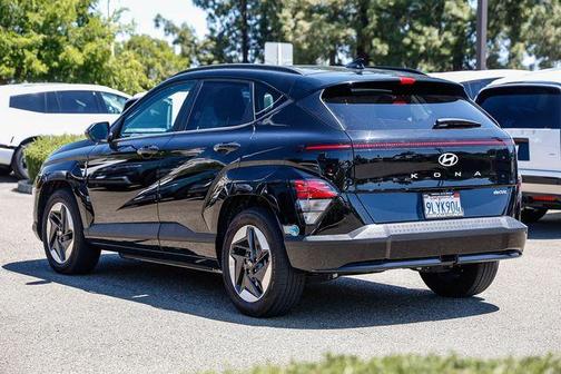 Abyss Black Pearl 2024 Hyundai KONA EV SEL