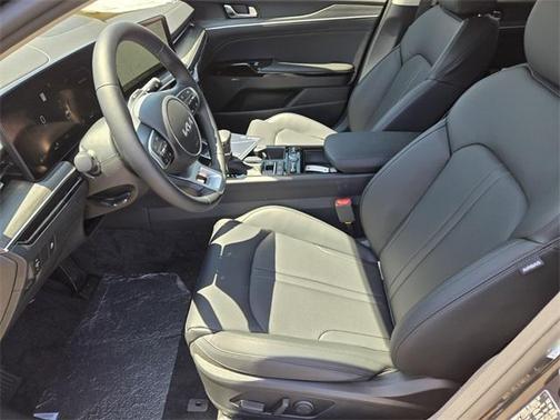 2025 Kia K5 EX