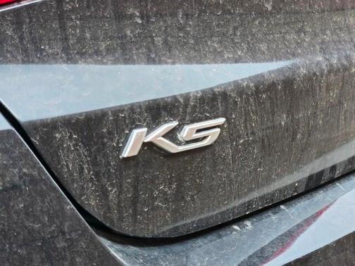 2022 Kia K5 LX