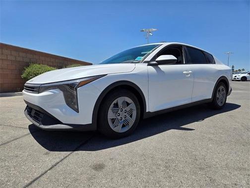 2025 Kia K4 LX