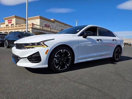 2022 Kia K5 GT-Line