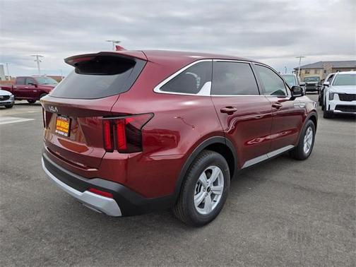 2025 Kia Sorento LX