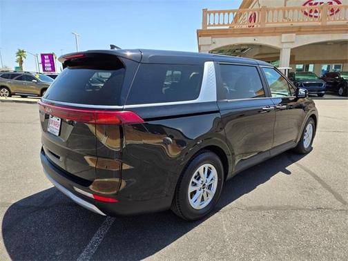 2022 Kia Carnival LXS