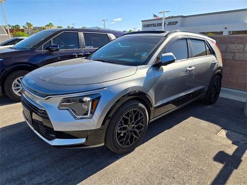 2023 Kia Niro SX Touring