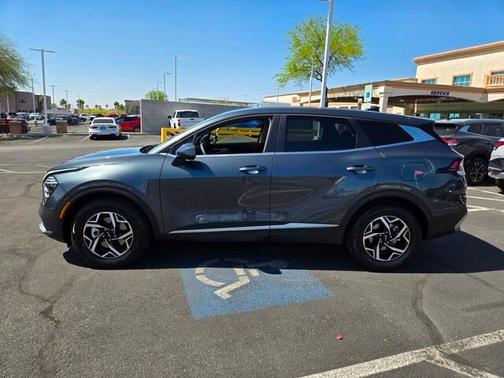 2025 Kia Sportage LX