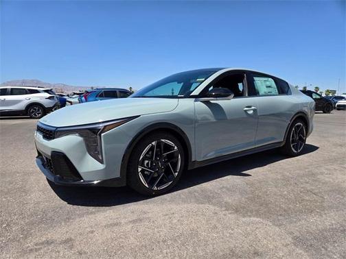 2025 Kia K4 GT-Line