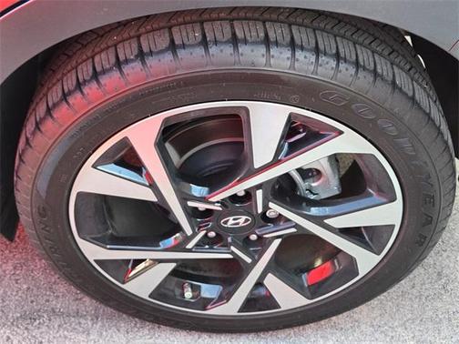 2022 Hyundai KONA Limited