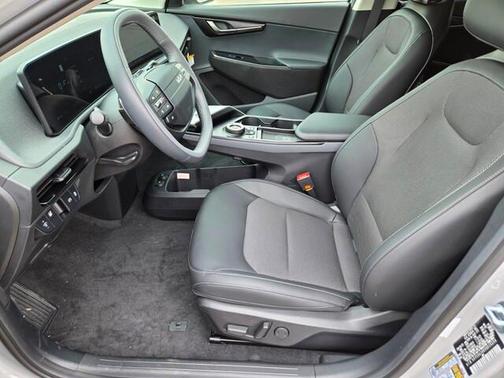 2025 Kia EV6 Light Long Range