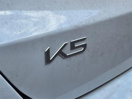 2023 Kia K5 EX