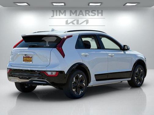 Snow White Pearl 2026 Kia Niro EV Wind