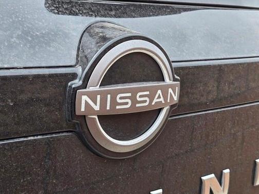 2024 Nissan Pathfinder S