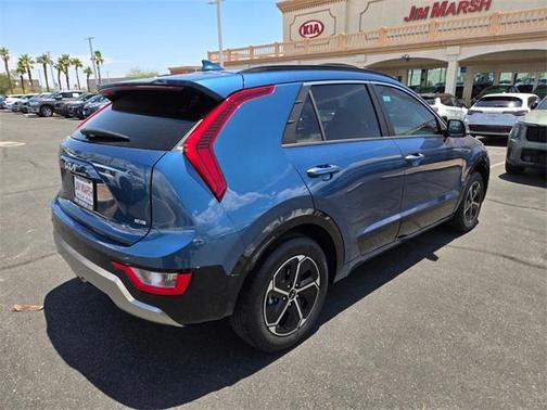 2023 Kia Niro SX