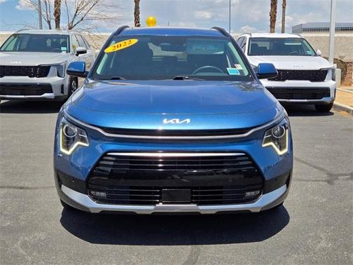 2023 Kia Niro SX