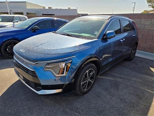 2023 Kia Niro SX