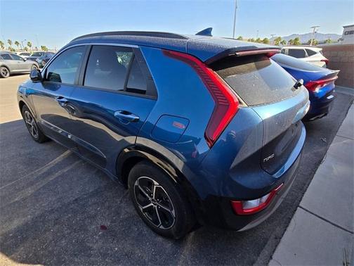 2023 Kia Niro SX