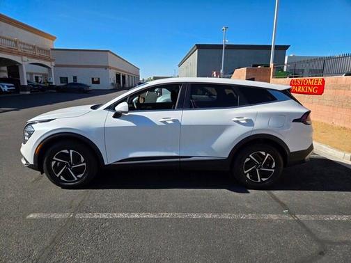 2025 Kia Sportage Hybrid LX