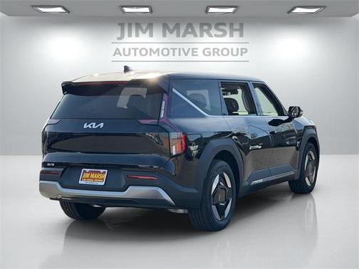 2026 Kia EV9 Light Short Range