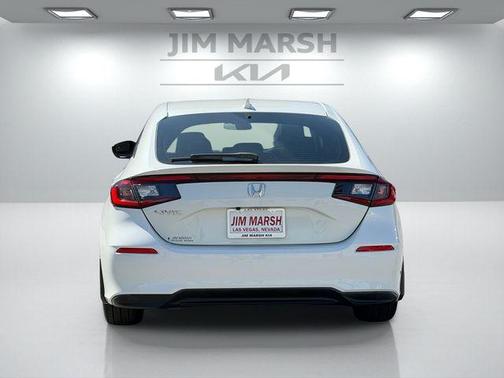 White 2022 Honda Civic EX-L