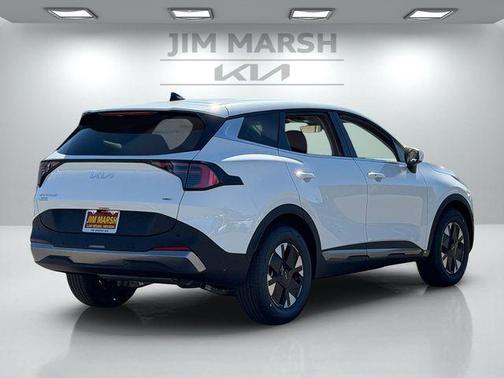 Snow White Pearl 2026 Kia Sportage Hybrid LX