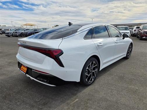 2025 Kia K5 EX