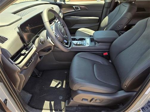 2025 Kia Carnival Hybrid SX