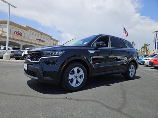 2022 Kia Sorento LX