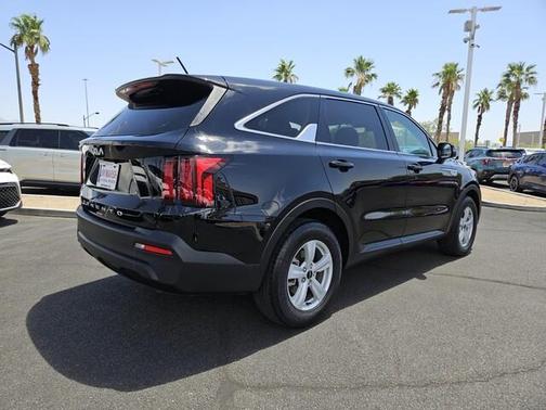 2022 Kia Sorento LX