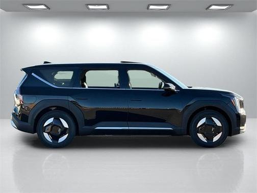 2026 Kia EV9 Light Long Range