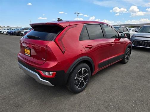 2025 Kia Niro LX